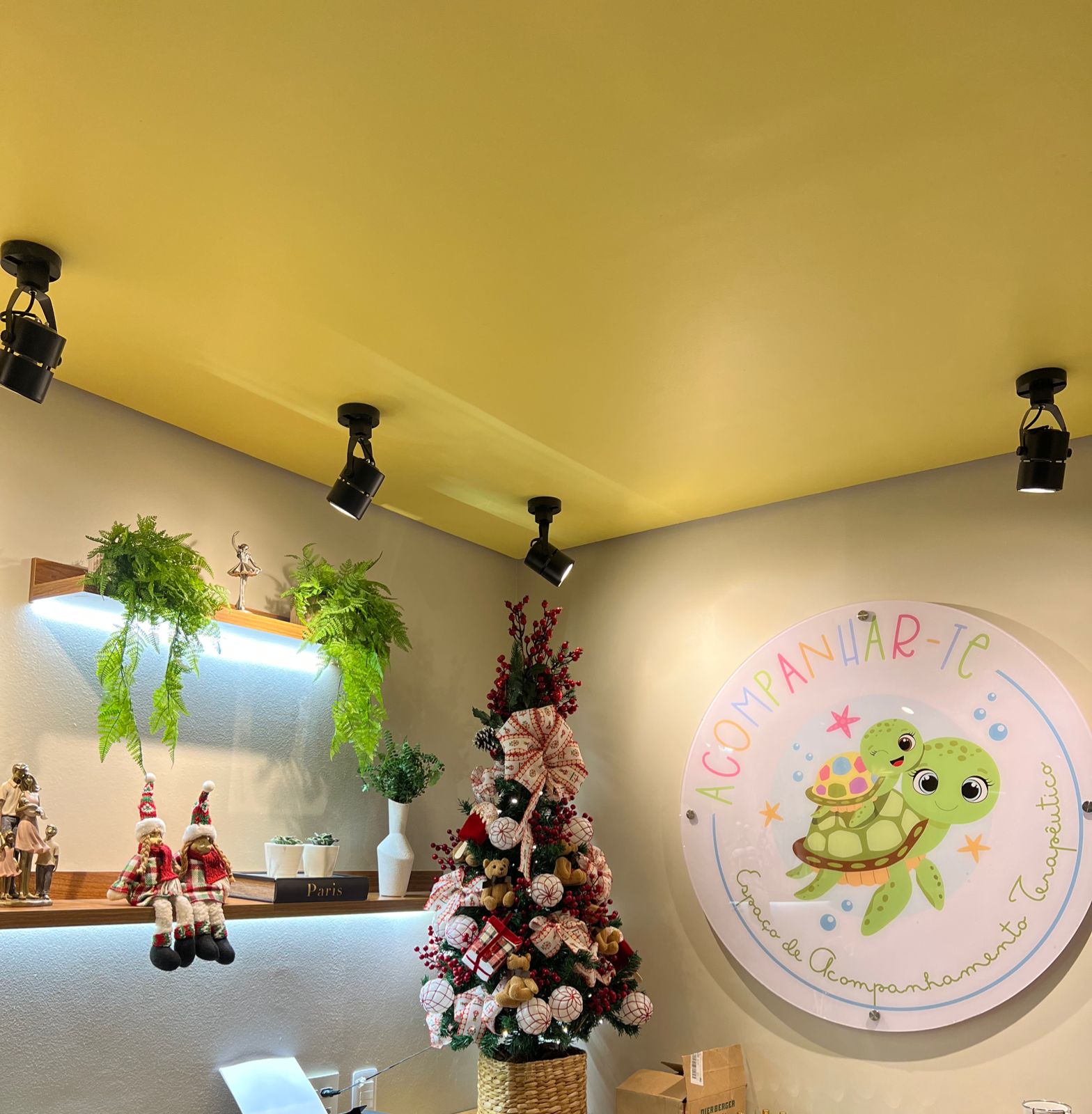 Placa de Identificação/Sinalização em Acrílico – Impressão Digital e Fixação - Placas Impressas - Imagem 6